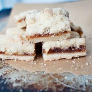 Apricot Crumb Bars